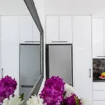 Katris Luxury Homes #1 公寓 伊利索斯
