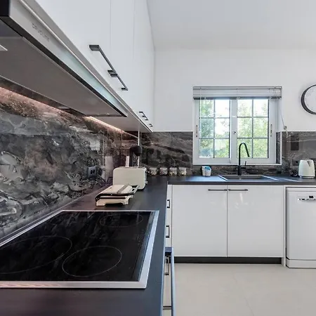 Katris Luxury Homes #1 Appartamento *
