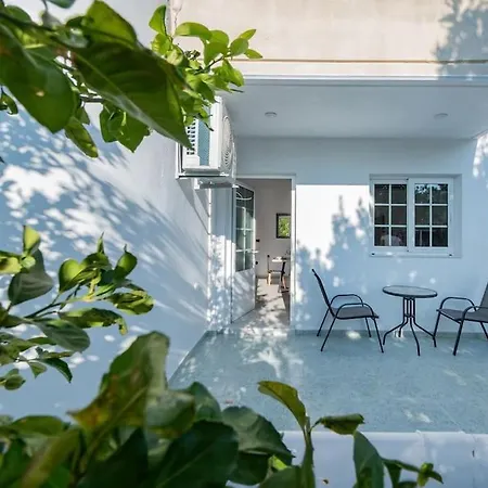 דירה Katris Luxury Homes #1 יאליסוס