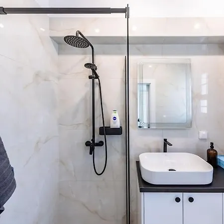 דירה Katris Luxury Homes #1