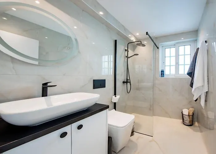 アパート Katris Luxury Homes #1 *